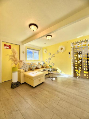 Lemon Studio with Mountain view
